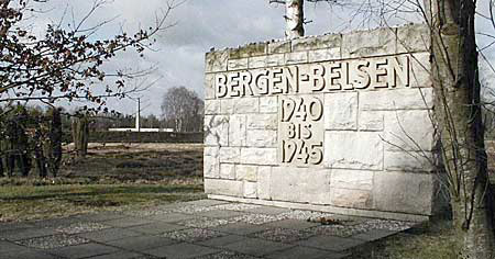 Gedenkstein der Gedenkstätte Bergen-Belsen